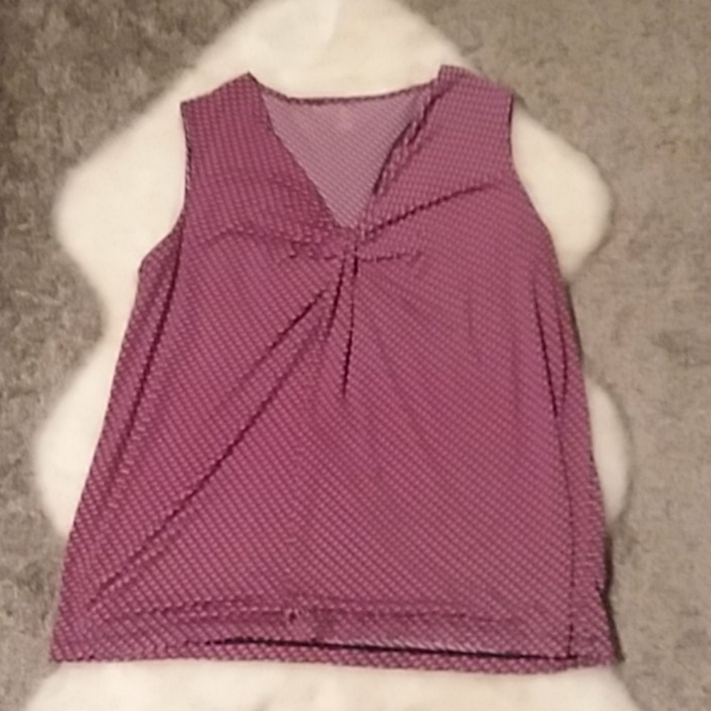 Worthington Petite! Pxl! Cute top!